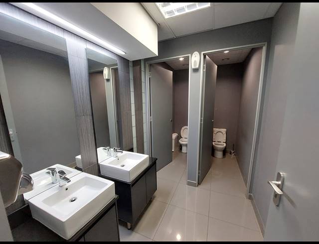 215M² OFFICE TO LET IN ALLANDALE